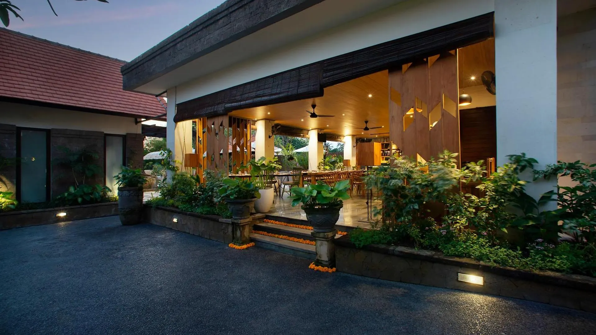 Adepa Resort Kerobokan  0*, Kerobokan (Bali) Indonesia